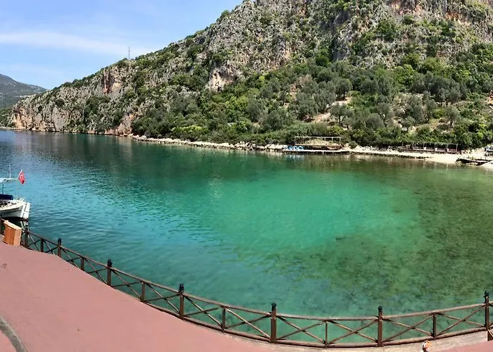 Hotel Nuri's Bayindir (Izmir)